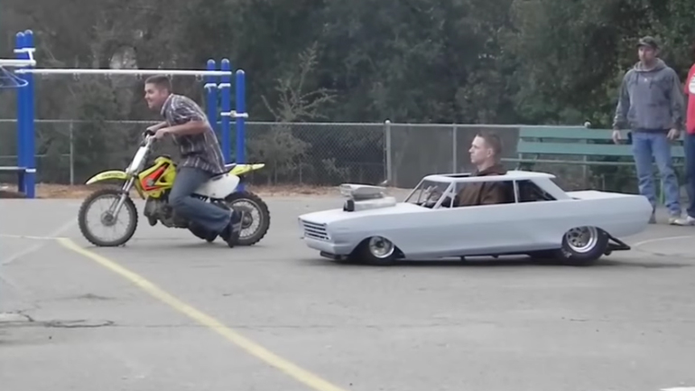 Μινιατούρες αυτοκινήτων για μεγάλα… παιδιά